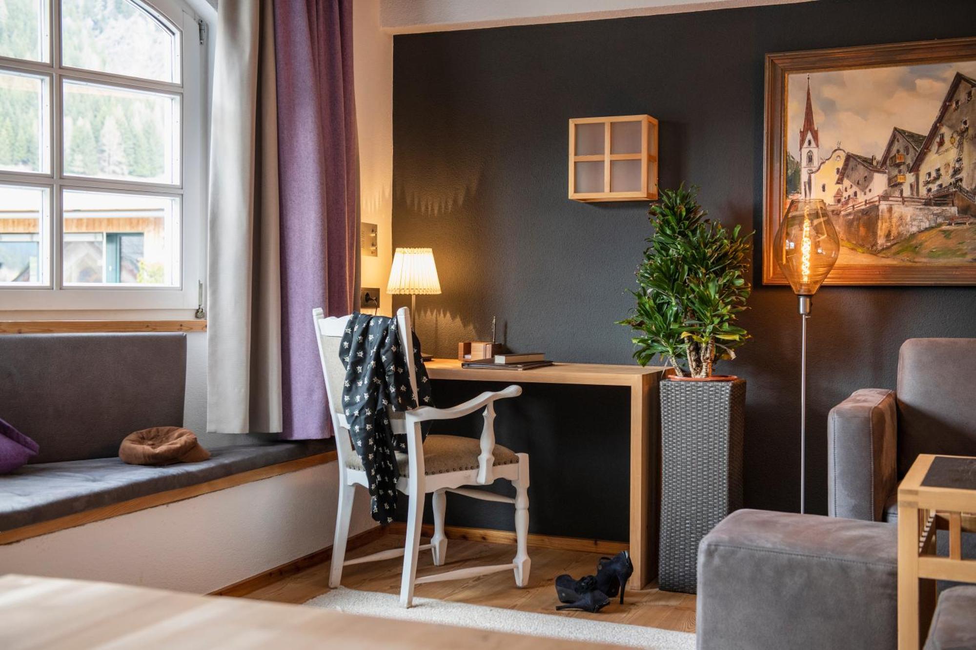 Hotel Goldener Adler - Im Sommer Silvretta Card Premium Inkludiert Ischgl Ngoại thất bức ảnh