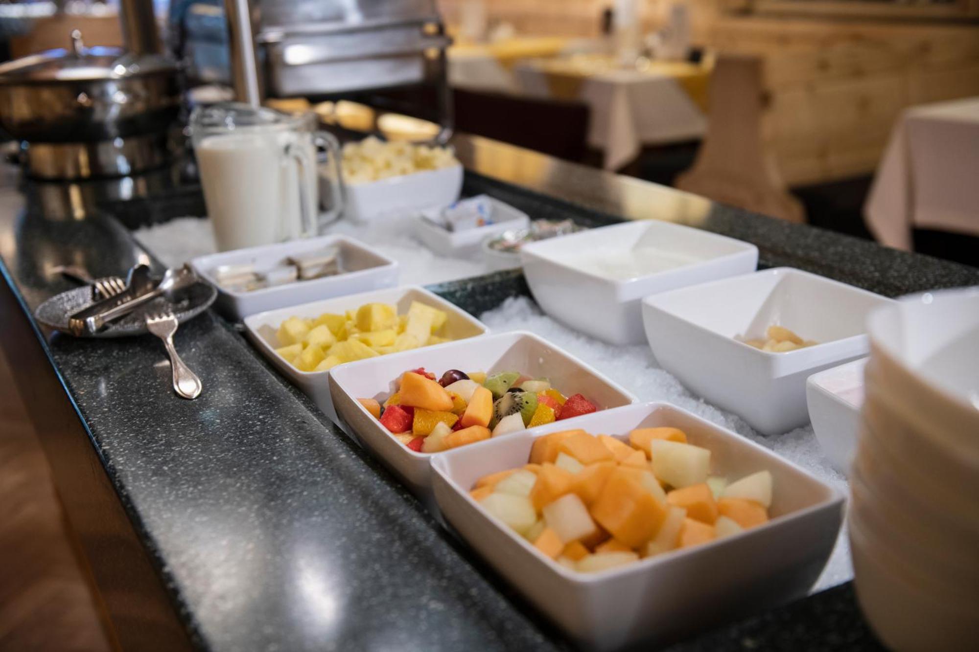 Hotel Goldener Adler - Im Sommer Silvretta Card Premium Inkludiert Ischgl Ngoại thất bức ảnh