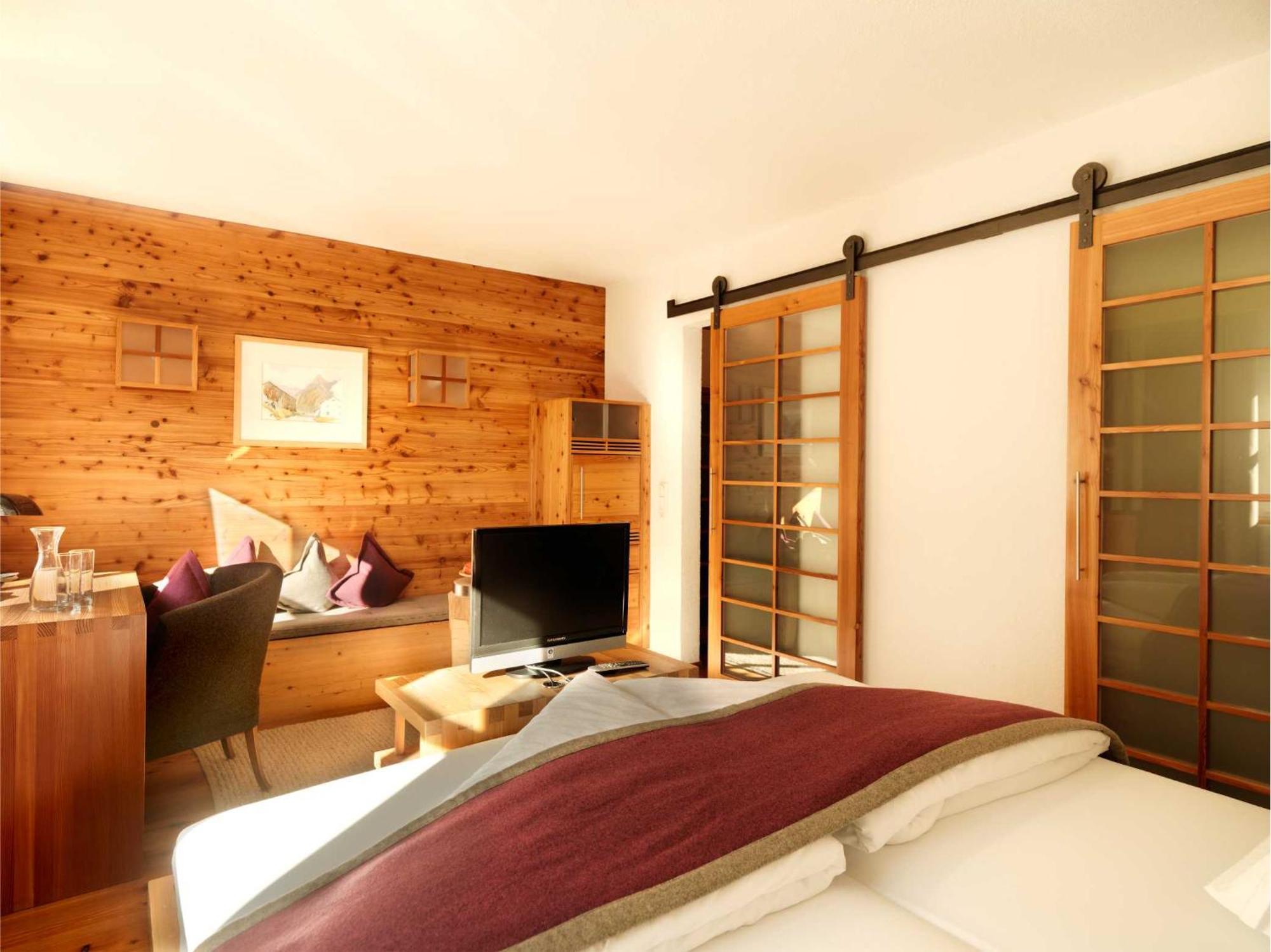 Hotel Goldener Adler - Im Sommer Silvretta Card Premium Inkludiert Ischgl Ngoại thất bức ảnh