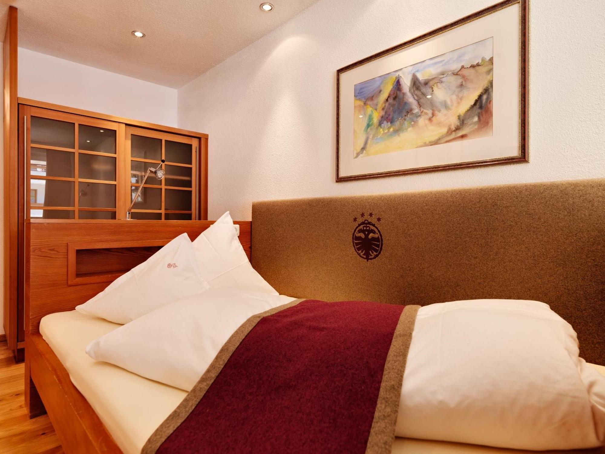 Hotel Goldener Adler - Im Sommer Silvretta Card Premium Inkludiert Ischgl Ngoại thất bức ảnh
